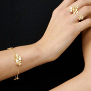 Frivole 5 Flowers Diamond Bracelet